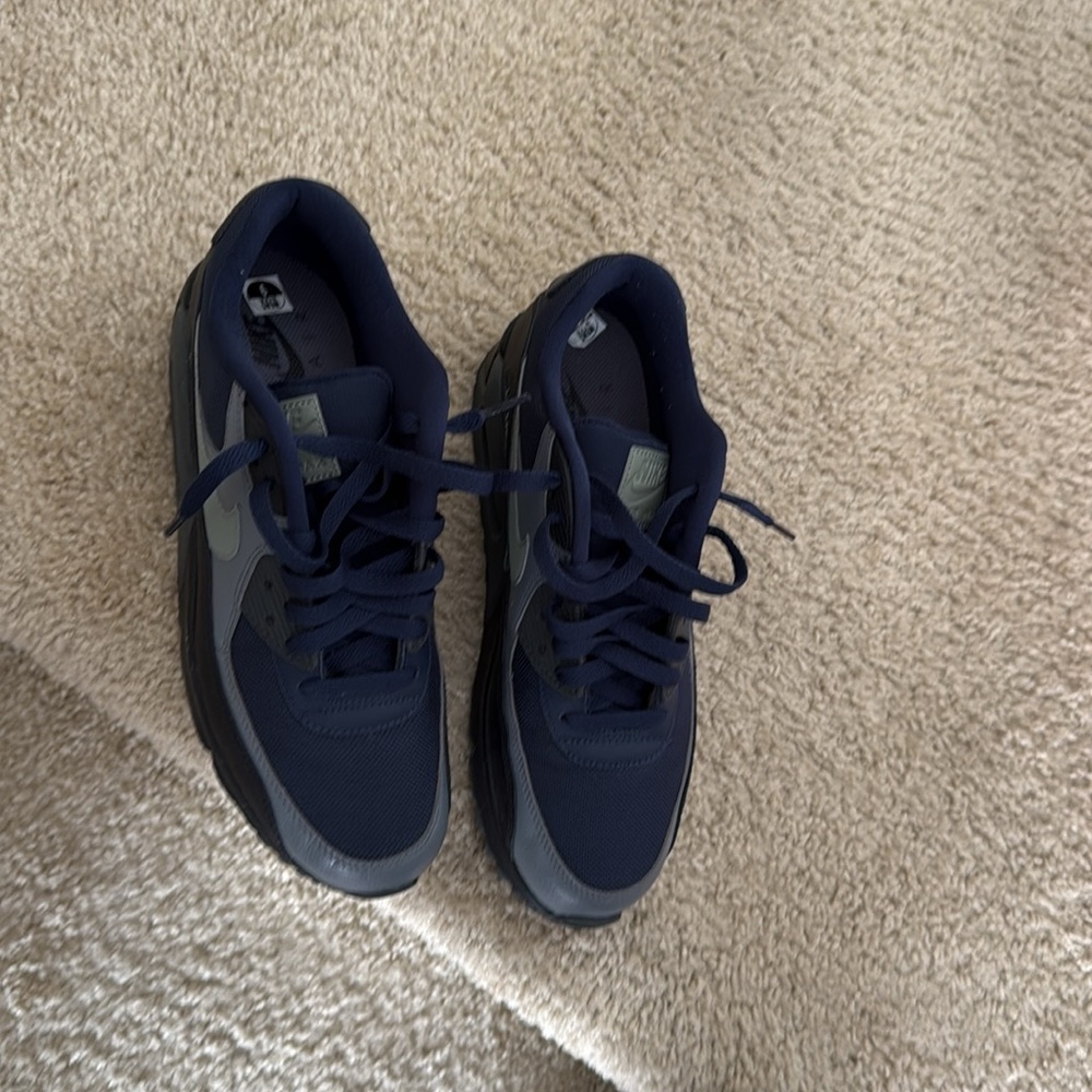 Men’s Nike Air Max - Picture 3 of 5